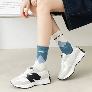Unisex 4 Pairs Of Unisex Fashionable Pattern Socks